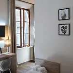 Governo Dei Nove 4*